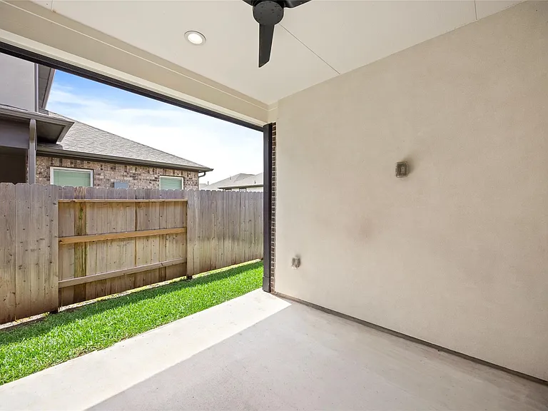 2752 Sunny Briar Dr — Photo 30