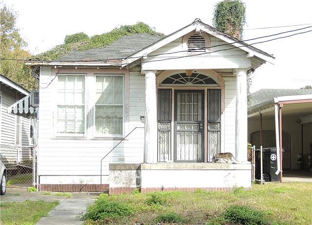 1st image of 2651 Verbena St