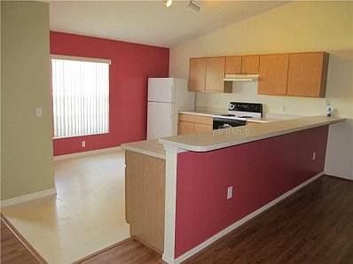 5th image of 1450 Voltaire St