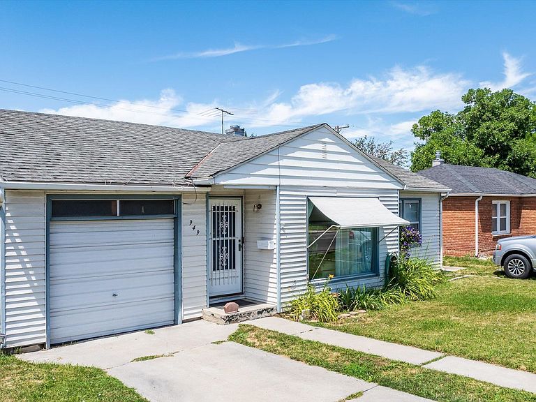 Listing photo 3