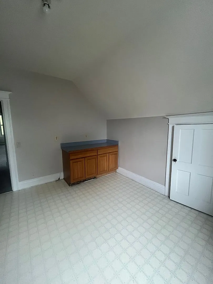 293 Dartmouth Street — Photo 3