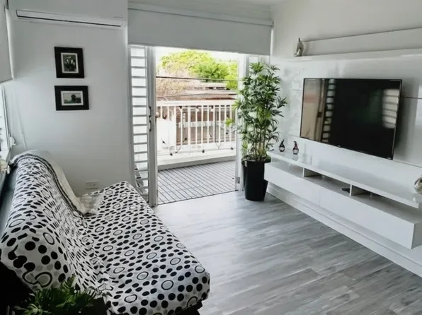 2055 Calle Espana APT 201, San Juan, PR 00911
