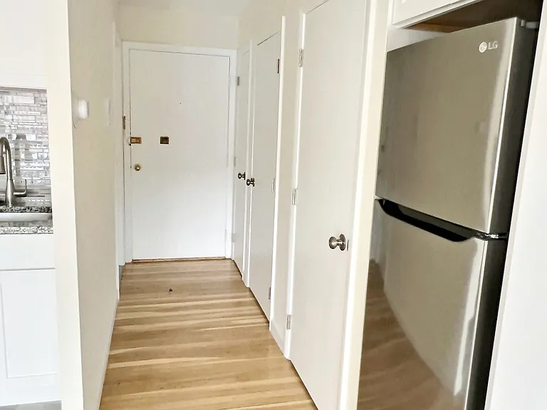 1027 Commonwealth Ave #24 — Photo 2