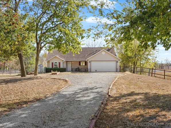 14416 E Hackamore Rd S, Claremore, OK 74019