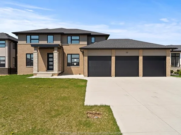 22 Gregory Ave, Kingsville, ON N9Y 0C8
