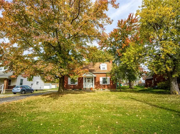 271 E Main St, New Lebanon, OH 45345