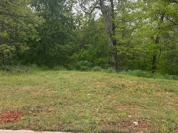 902 Red Oak Loop #64, Springdale, AR 72762