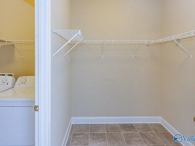 3031 Greenway Cir SE — Photo 24
