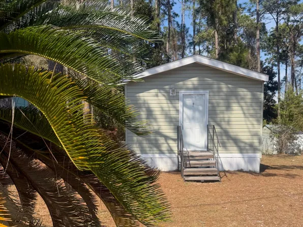 317 Buena Vista Dr, Lillian, AL 36549