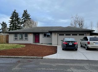 805 S Linden St, Cornelius, OR 97113