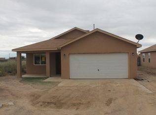 528 10th Ave NE, Rio Rancho, NM 87144