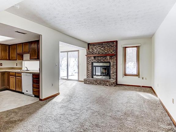 4th image of 155 Shenandoah Trl