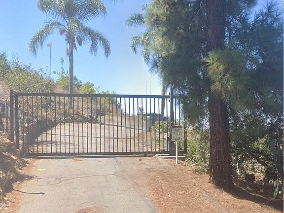 Wrought Iron entry gate to ranch - Privacy