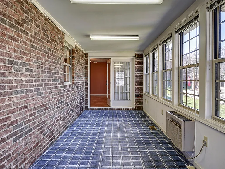 46 Platinum Ct — Photo 19