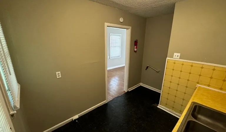 2311 Imogene St — Photo 12