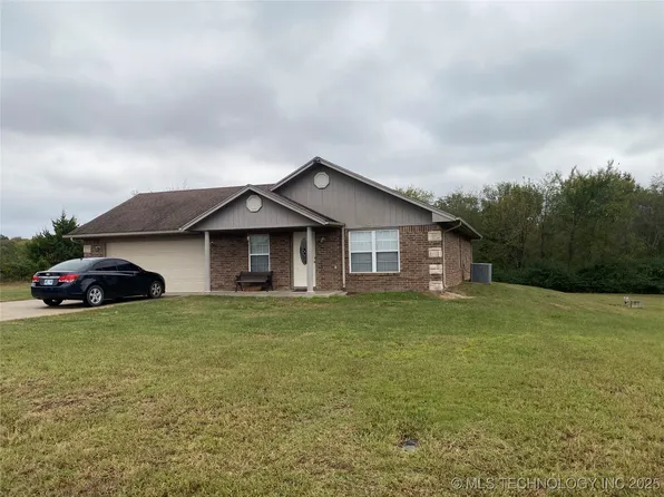5521 E Smith Ferry Rd, Muskogee, OK 74403