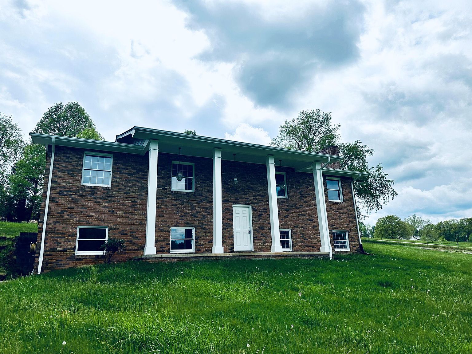 867 Fall Creek Rd, Blountville, TN 37617 Zillow