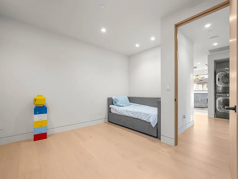 5028 Lindley Ave — Photo 27