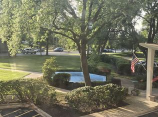 7141 N Kedzie Ave APT 204, Chicago, IL 60645