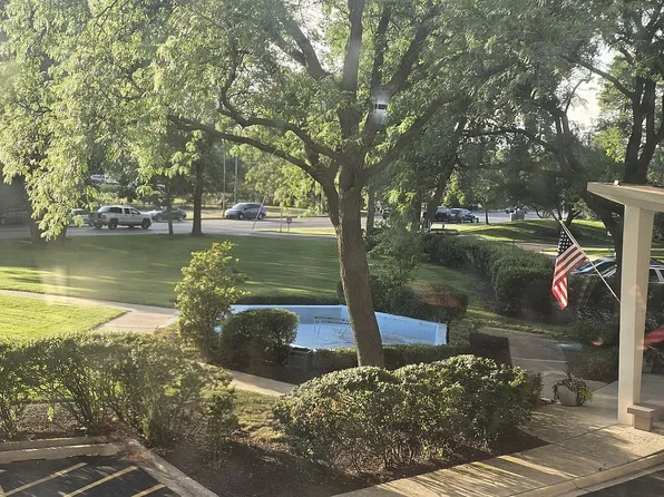 7141 N Kedzie Ave APT 204, Chicago, IL 60645