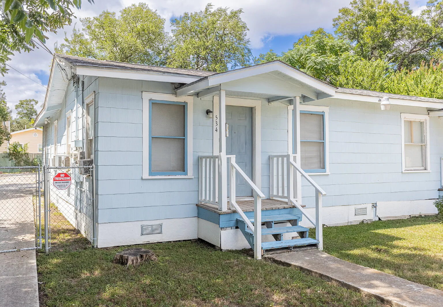 2 bed, 1.0 bath, 1536 sqft, $900 — Photo 3