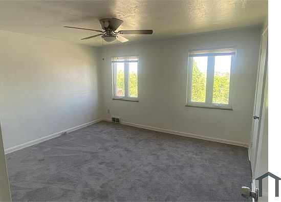 1st image of 1685 Skyline Dr