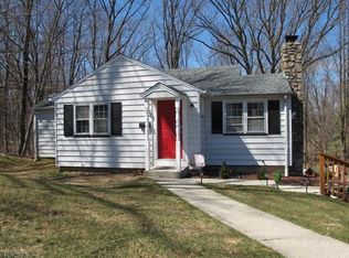 59 Hunters Ln, Sparta, NJ 07871