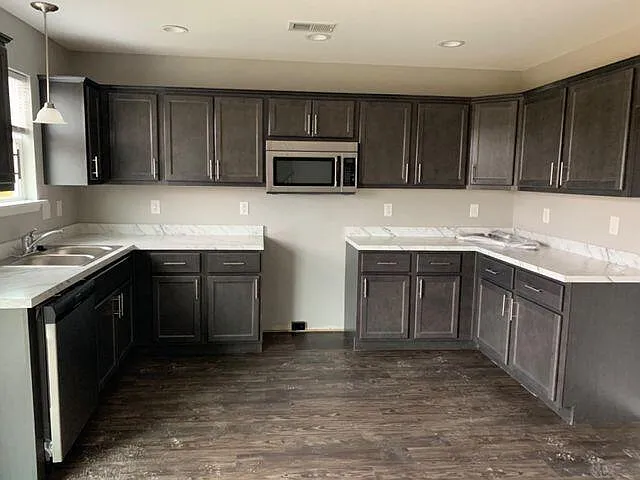 8097 Driftwood Loop — Photo 7