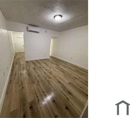Studio, 400 sqft, $1,300 — Photo 3