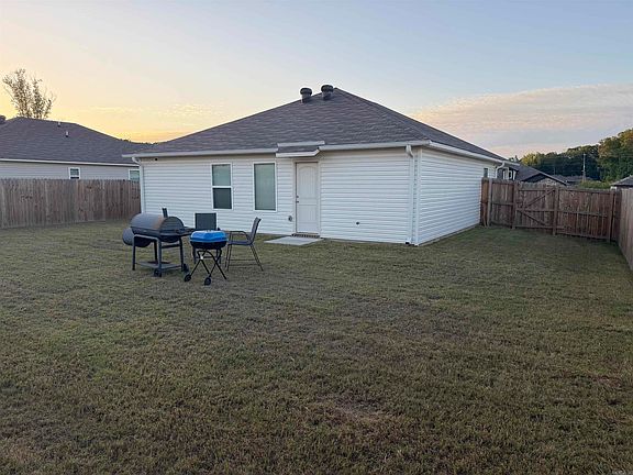 4th image of 25 Swayze Rhys Ln