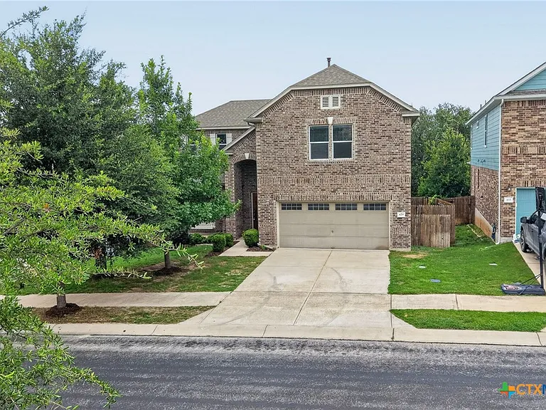 429 Sheepshank Dr — Photo 1