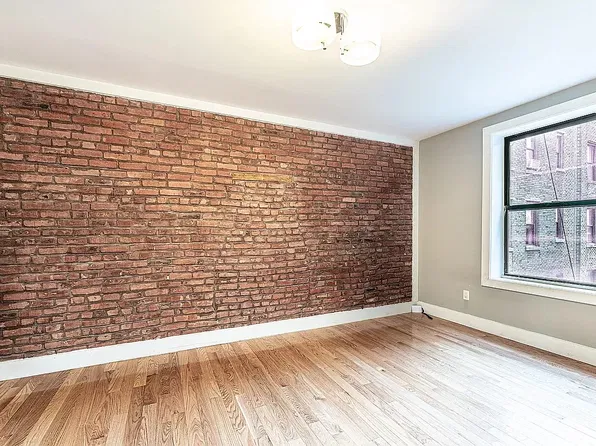 68 Thayer St #3F, New York, NY 10040