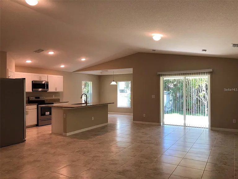 1546 Glenan Rd — Photo 8