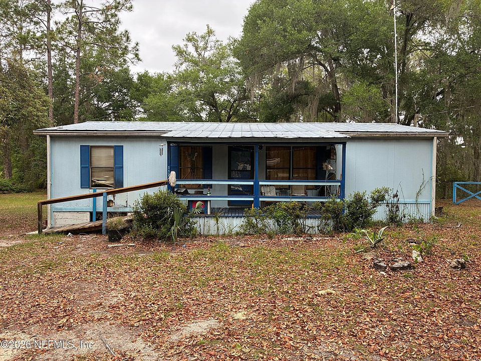 1st image of 112 WOODLAND Lane