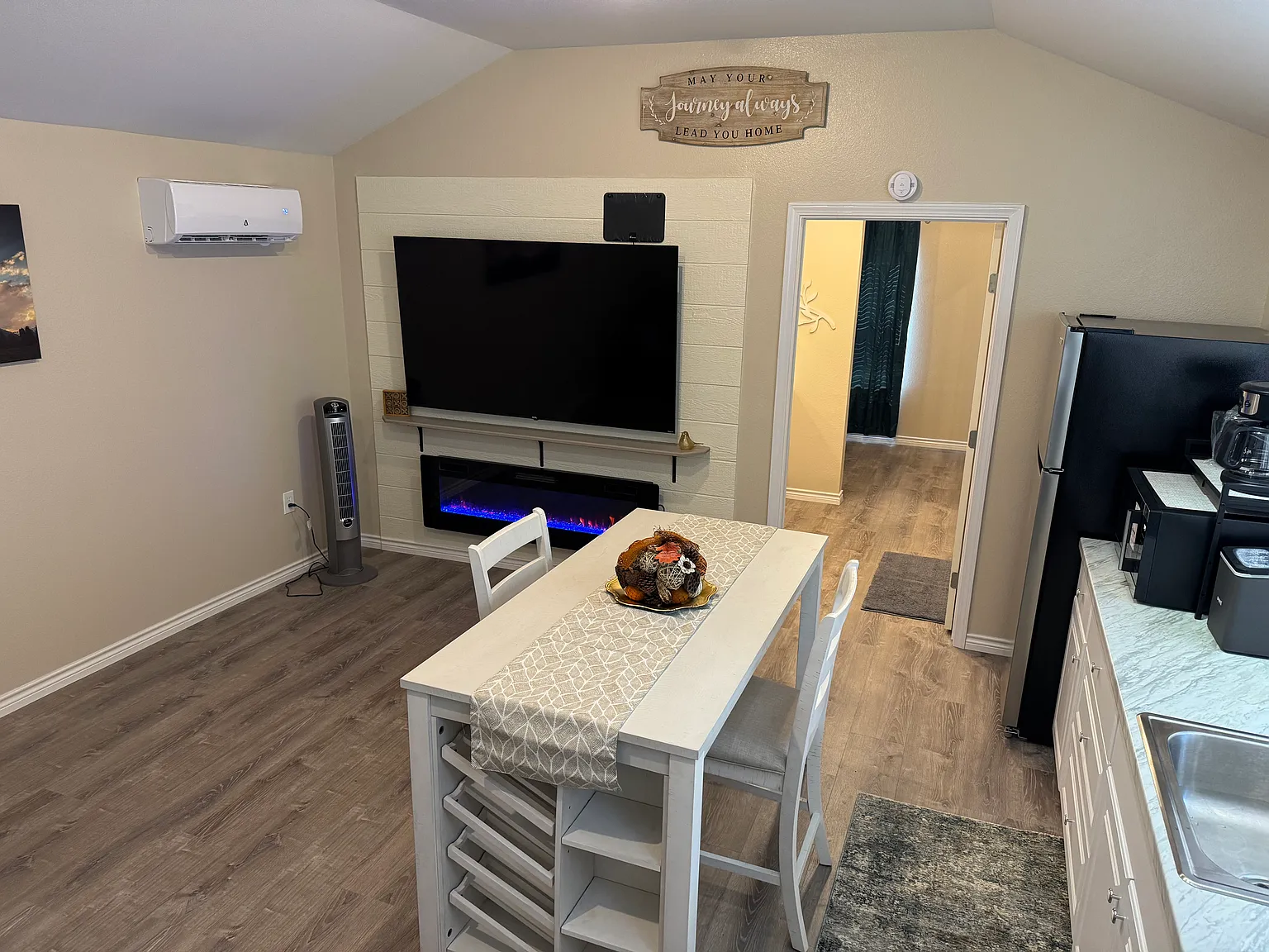 1 bed, $1,295 — Photo 4