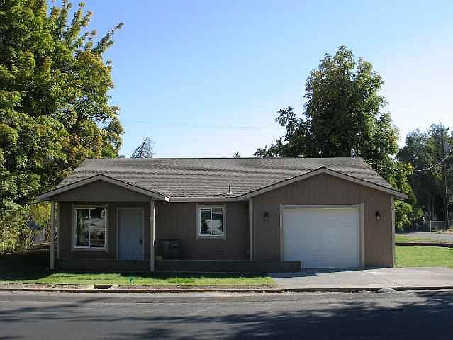 1st image of 3304 N Park