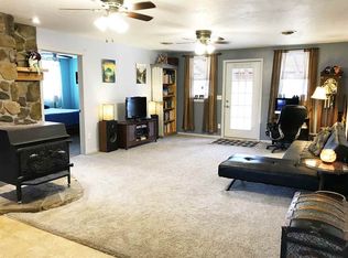 1903 E Antioch Rd, Bloomfield, IN 47424