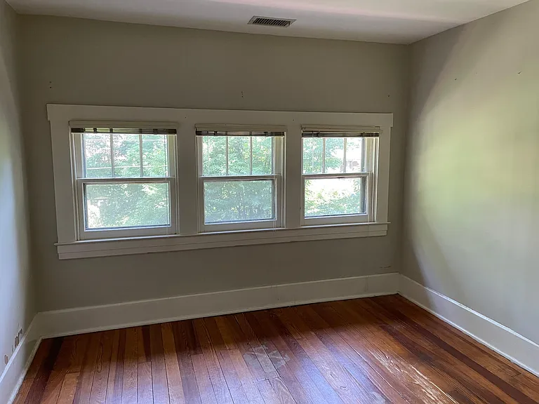 2139 Baringer Ave — Photo 20