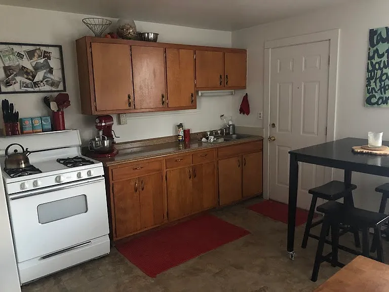 1304 W Kiowa St #2 — Photo 3
