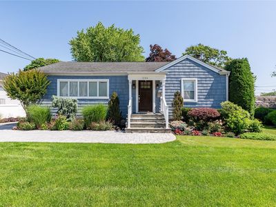 234 N Village Avenue, Lynbrook, NY, 11563