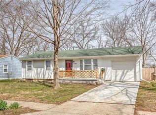 7724 NE 55th St, Kansas City, MO 64119