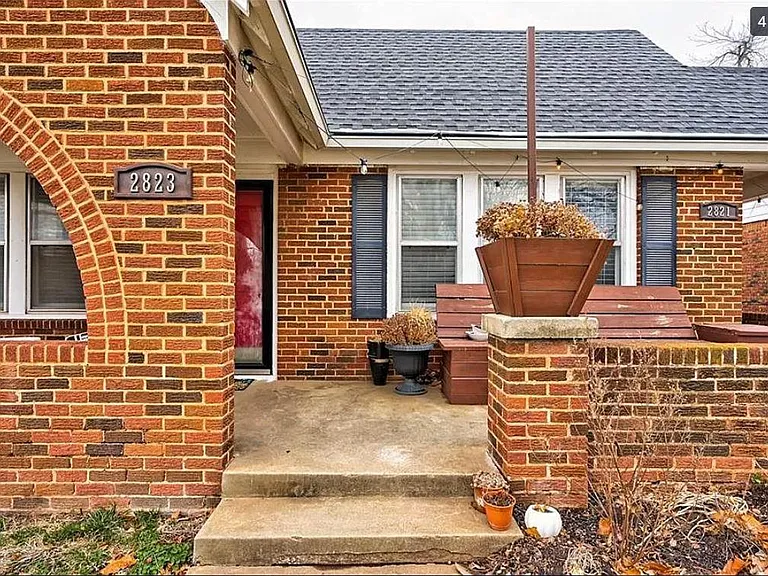 2823 NW 13th St — Photo 3