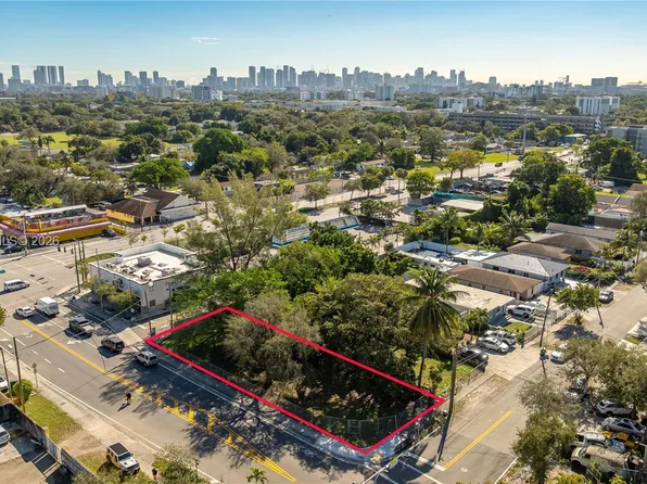 2226 NW 46th St, Miami, FL 33142