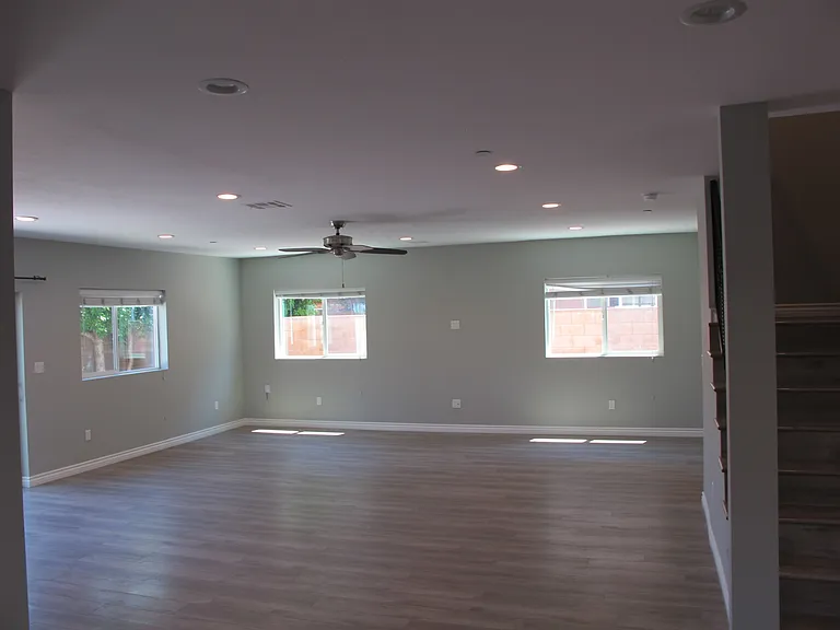 7542 Denny Ave — Photo 5
