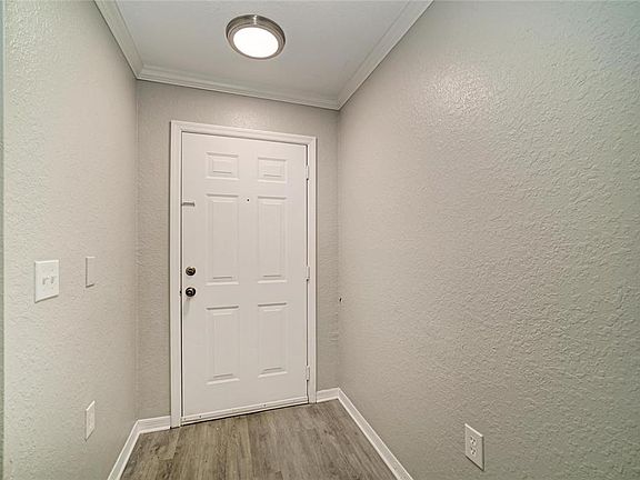 5th image of 8932 MANOR LOOP #102