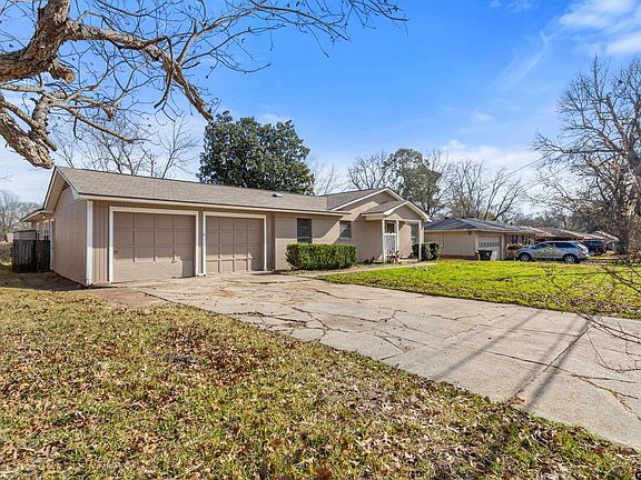 2nd image of 3126 Colgate Ave