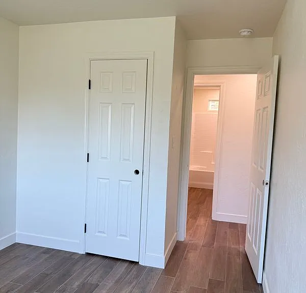 1459 E Kern Ave — Photo 8