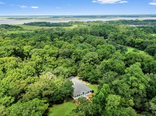 1433 Martins Point Rd, Wadmalaw Island, SC 29487