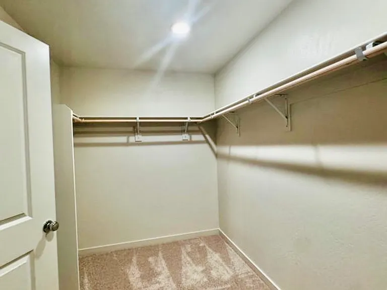 4770 Sami Jo Dr — Photo 2