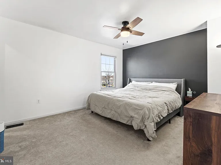 13689 Water Springs Ct — Photo 18